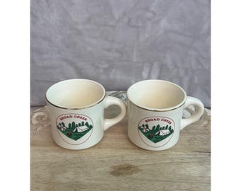 Vintage Breite Creek Pfadfinder von Amerika Kaffeetassen Set mit 2 USA Made Cream