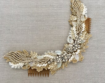 Vintage inspired gold and pearls hairpiece