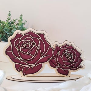 Wooden floral decoration