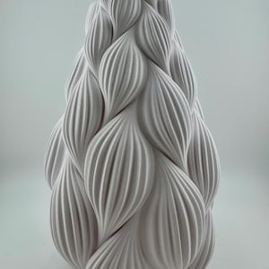 Vase Ripple organisches Design – Moderne Vasen aus PETG mit Epoxid-Finish, zeitgenössisch skandinavisch oder Arty Déco