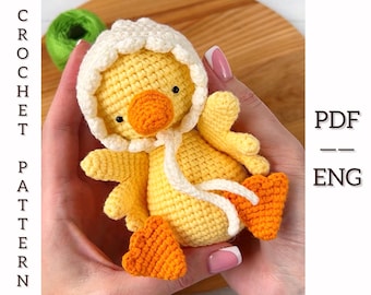 Crochet duck Pattern. Amigurumi duck with bonnet. PDF. English.