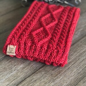 Hand Knitted men’s scarf, Pure Wool Scarf, Rich red color, luxurious Cable knit pure Peruvian wool scarf, READY TO SHIP