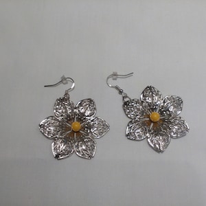 Silver filigree drop earrings, silver dangling earrings, floral earrings