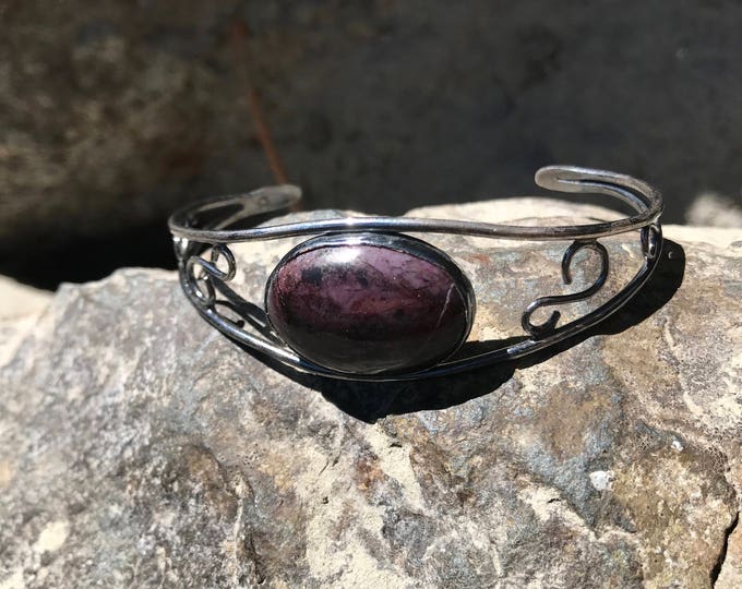 Handcrafted Antiqued Sterling Silver and Agate Cuff Bracelet