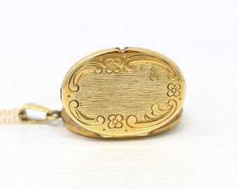 Sale - Vintage Photo Locket - Estate 14k Yellow Gold Flowers Pendant Necklace - Modern Circa 1990s Era Oval Photographs Keepsake 90s Jewelry