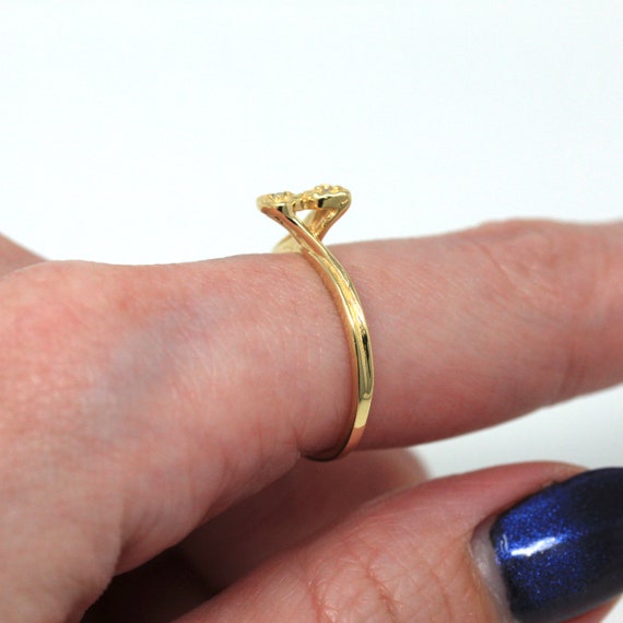 Sale - Diamond Heart Ring - Retro 14k Yellow Gold… - image 4