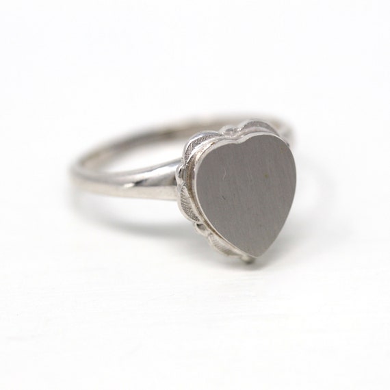 Blank Signet Ring - Retro 10k White Gold Heart Pe… - image 6