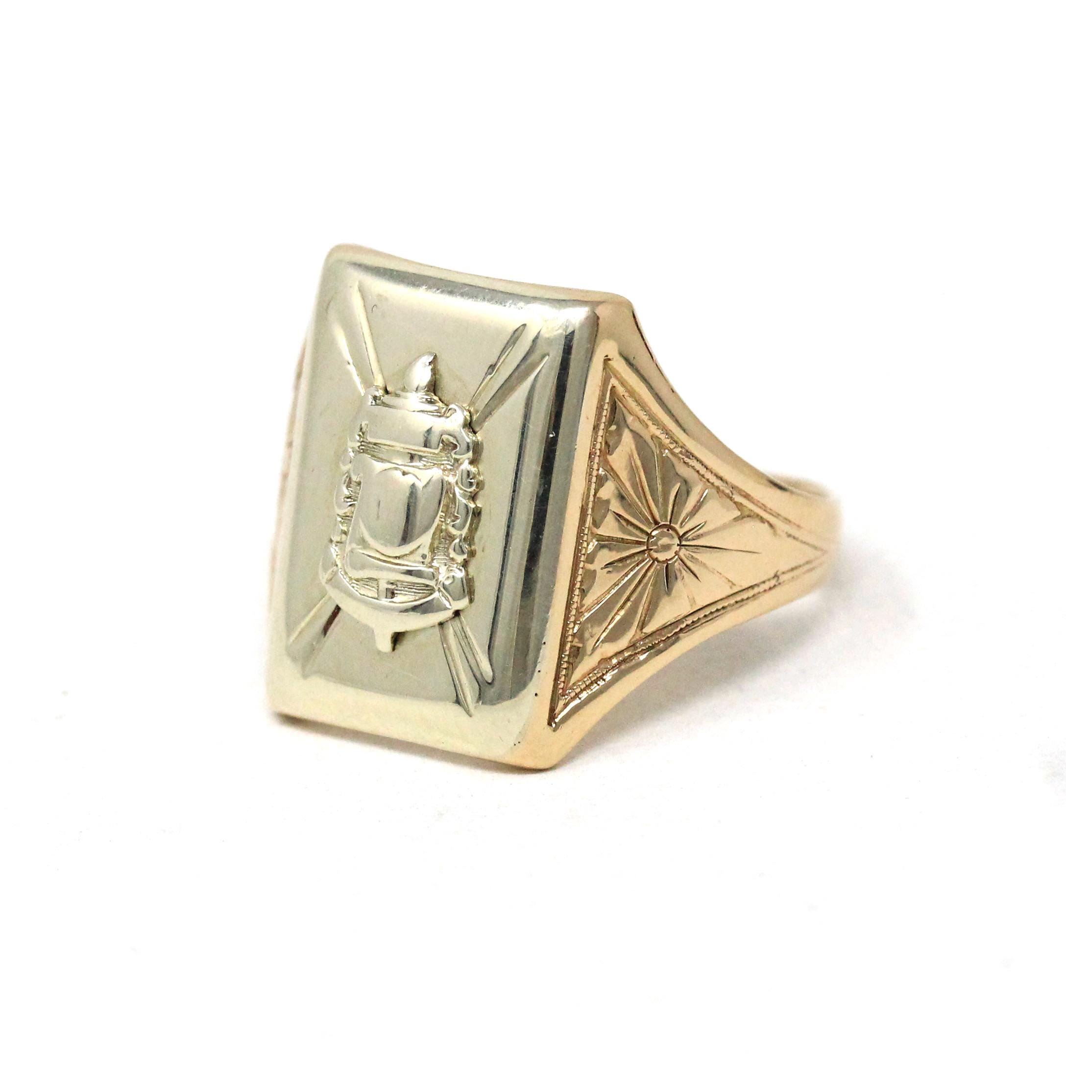 Vintage Signet Ring - 10k Yellow Gold United States Navy Anchor
