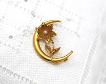 Sale - Crescent Moon Brooch - Vintage Art Nouveau 10k Yellow Gold Flower Celestial Pin - Antique Circa 1910s Seed Pearl Accessory Jewelry