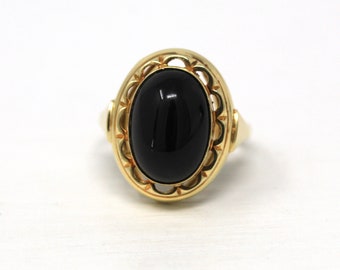 Genuine Onyx Ring - Estate 14k Yellow Gold Cabochon Cut 5.5 CT Black Gem - Modern Circa 2000's Era Size 6.75 Scalloped Border Fine Jewelry