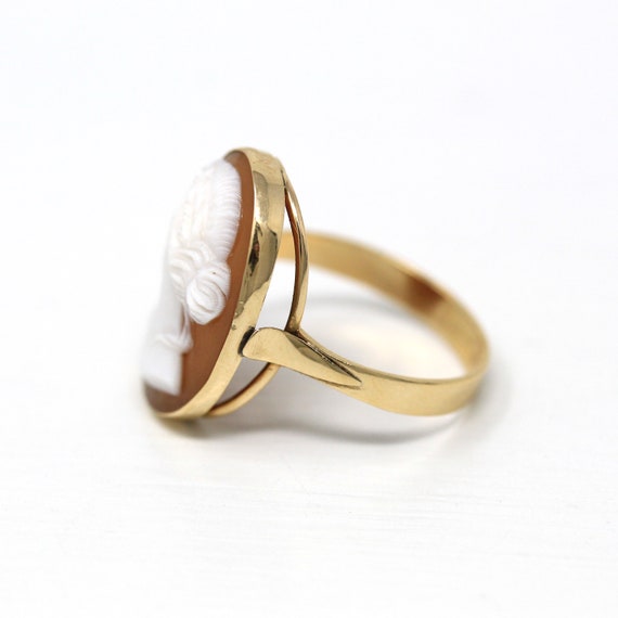 Vintage Cameo Ring - Retro 10k Yellow Gold Oval C… - image 8