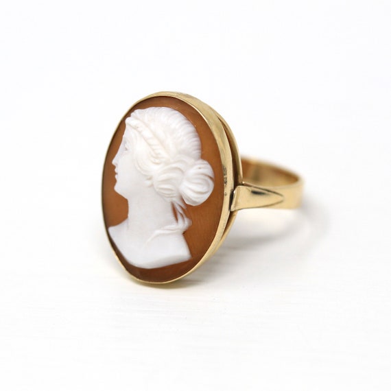 Vintage Cameo Ring - Retro 10k Yellow Gold Oval C… - image 5