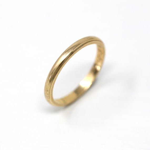 Dated 1943 Band - Vintage Retro 14k Yellow Gold E… - image 1