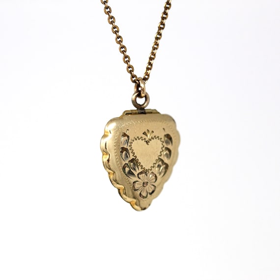 Vintage Heart Locket - Retro Gold Filled Scallope… - image 1