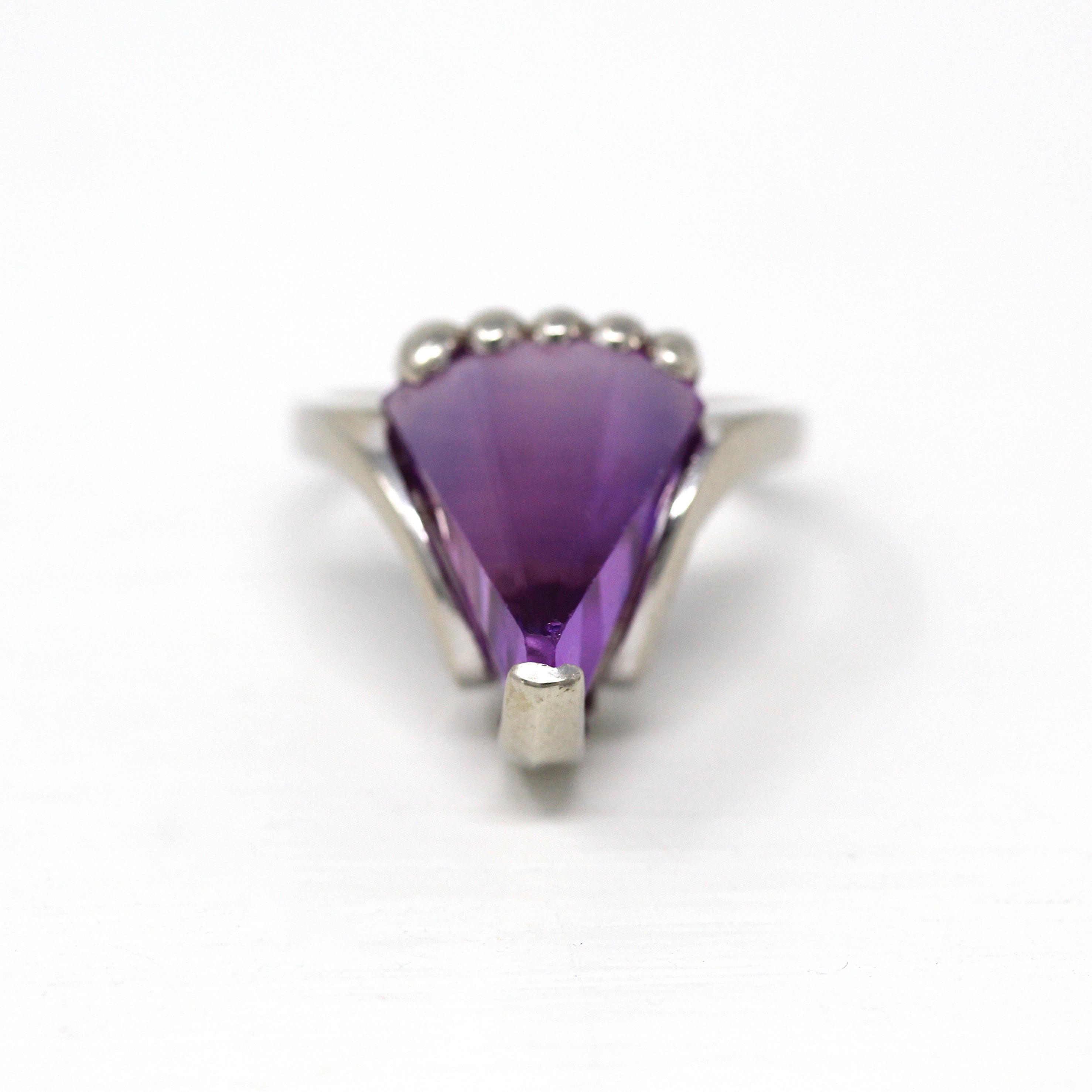 Sale - Created Color Change Ring- Retro 10k White Gold Fancy