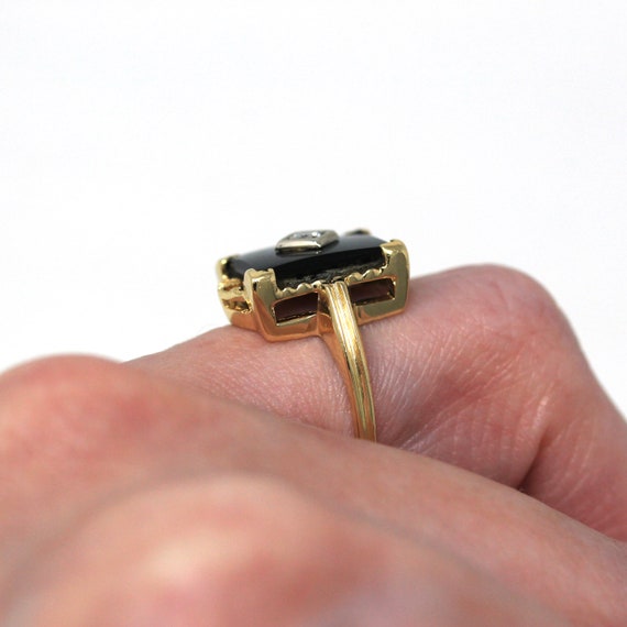 Genuine Onyx Ring - Retro 14k Yellow Gold Rectang… - image 9