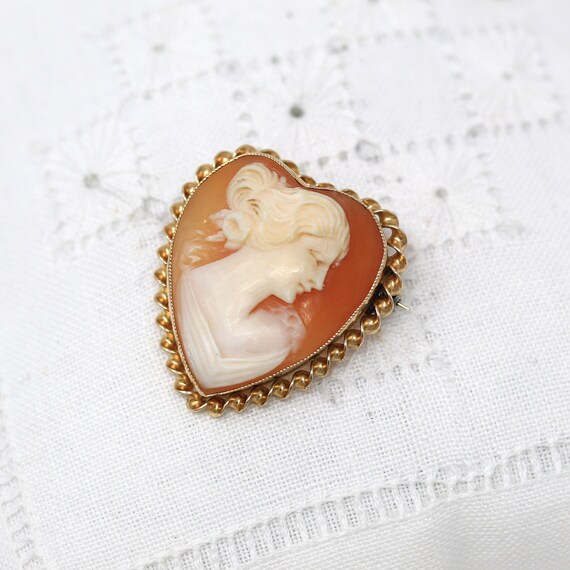 Vintage Cameo Brooch - Retro 10k Yellow Gold Carv… - image 3