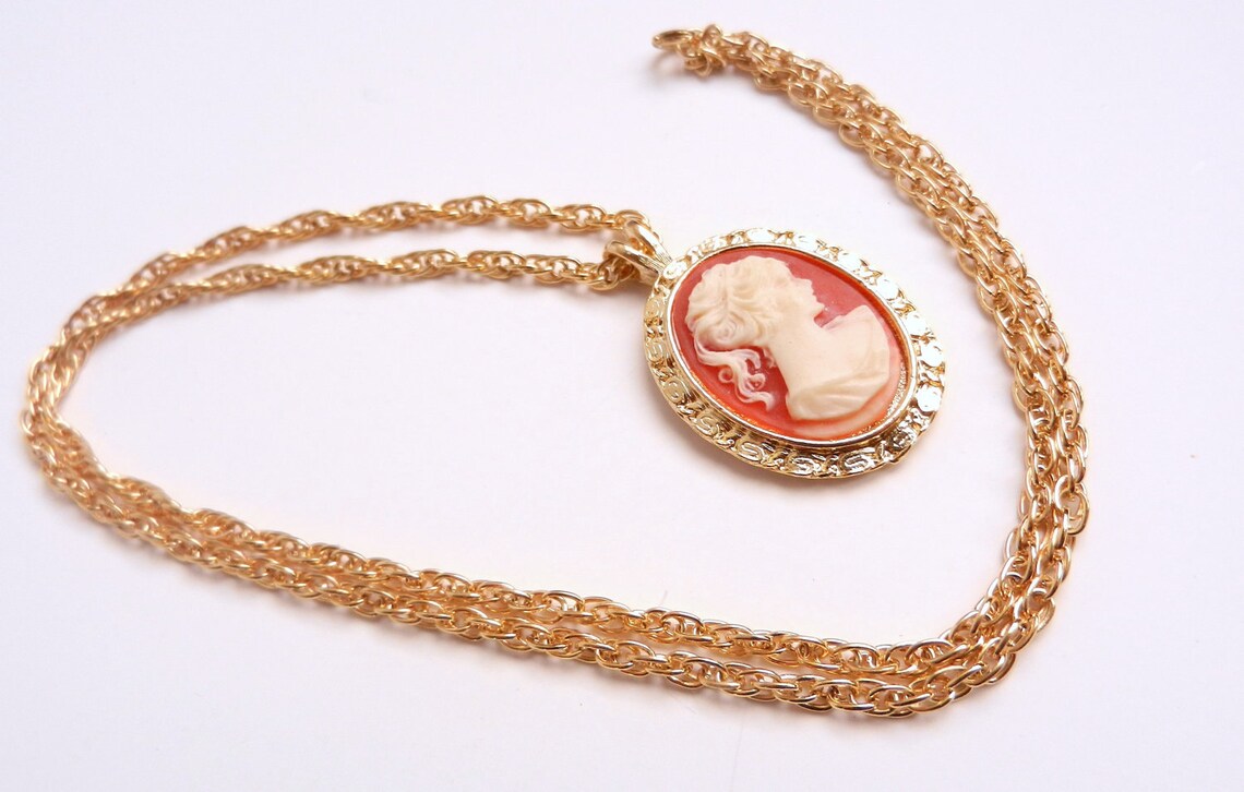Cameo Necklace Vintage Gold Tone Costume Jewelry / Oval Etsy