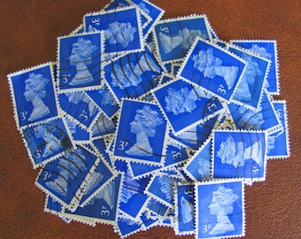 Ultramarine Queen 50 Vintage Great Britain Postage Stamps Queen Elizabeth UK British Mum England GB Scrapbooking 1970s 3p Machins Philately