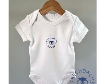 Personalisierter Babybody "Frechdachs" I Geschenk zur Geburt oder Babyparty
