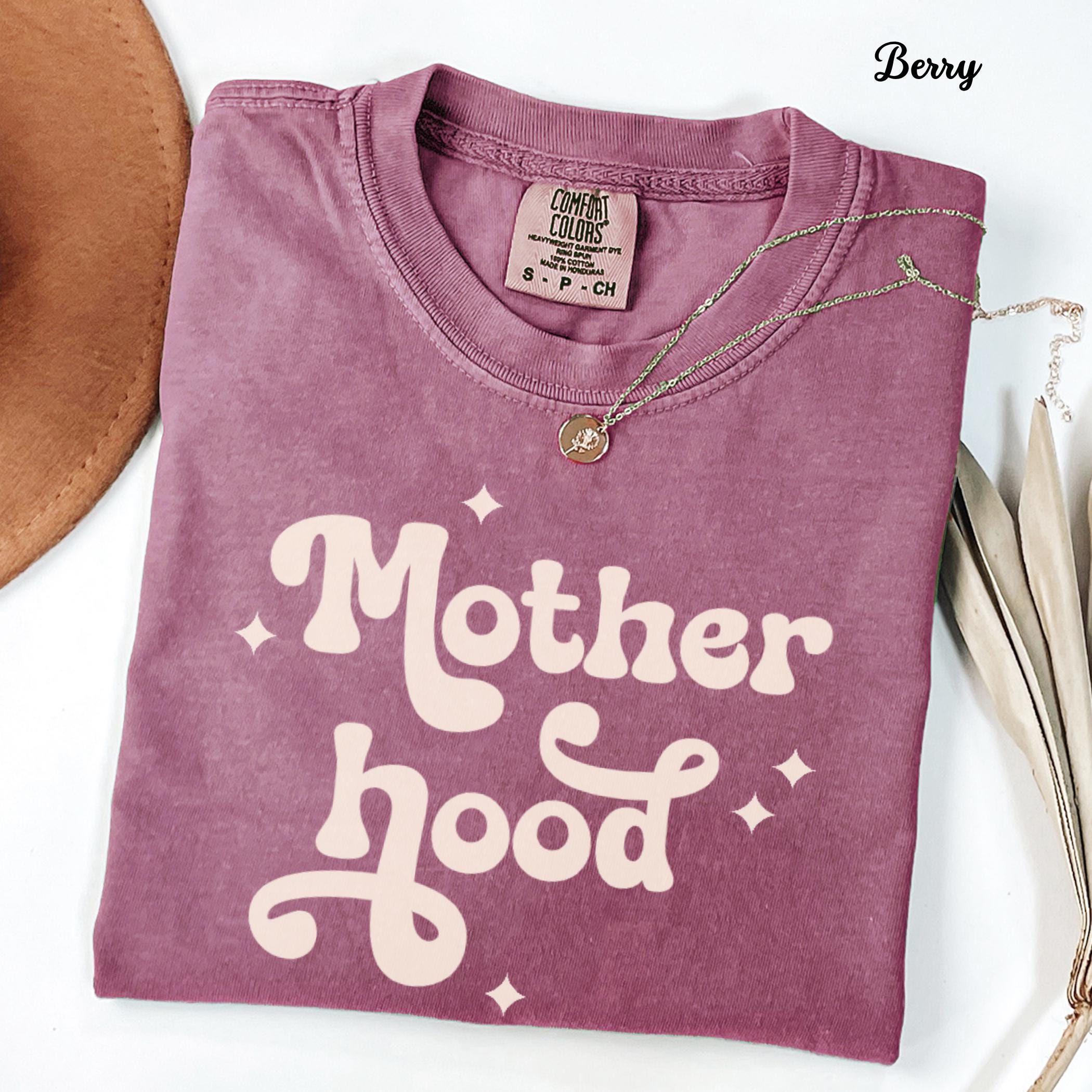 コンフォートカラーのレトロなマザーフッドシャツ、新米ママTシャツ