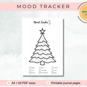 Può includere: Un tracker dell'umore stampabile in bianco e nero con un design ad albero di Natale. Le parole "Mood Tracker" sono in alto. Il tracker include opzioni per emozioni come felice, triste e ansioso. La parte inferiore della pagina dice "A4 + A5 PDF sizes" e "Printable journal pages."