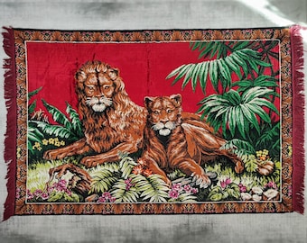 1960s Vintage Wall Tapestry – A Majestic Lion and Lioness Design, Strength and Elegance - (70”x46.8”) - Wall Art - Forest Themed Decor