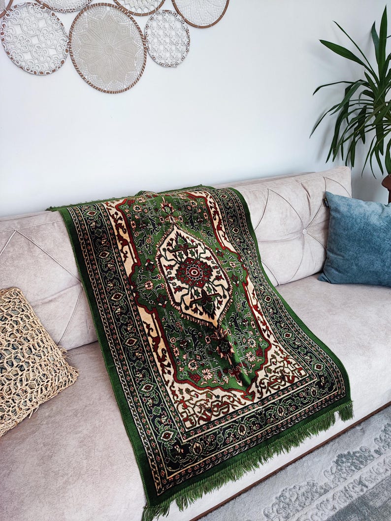 Draped Rugs Vintage Olive Green Velvet Rug: 1970s Boho Wall Hanging (124x68 Cm) - Etsy