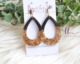 READY TO SHIP Earrings, Black and Gold Glitter Teardrop Resin Earrings, Summer Trendy Earrings, Handmade Resin Earrings, Everyday Earrings