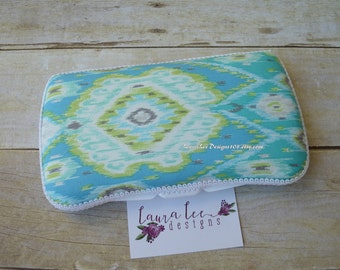 READY TO SHIP, Blue and Green Ikat Travel Baby Wipe Case, Personalized, Monogram Wipecase, Baby Shower Gift, Wipe Clutch, Diaper Wipe Case