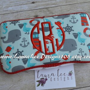 Estuche de toallitas náuticas, estuche de toallitas para bebés de viaje, estuche para toallitas de pañales, estuche de toallitas personalizado, embrague de toallitas, regalo de baby shower, regalo para bebés