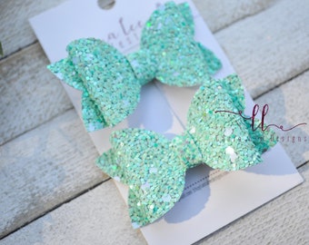 READY TO SHIP Pigtail Bows, Seafoam Pigtail Bows, Glitter Piggies, Set of 2 Small Bows, Pippy Pigtail Bow Set, Piggy Bows, Pigtail Bows