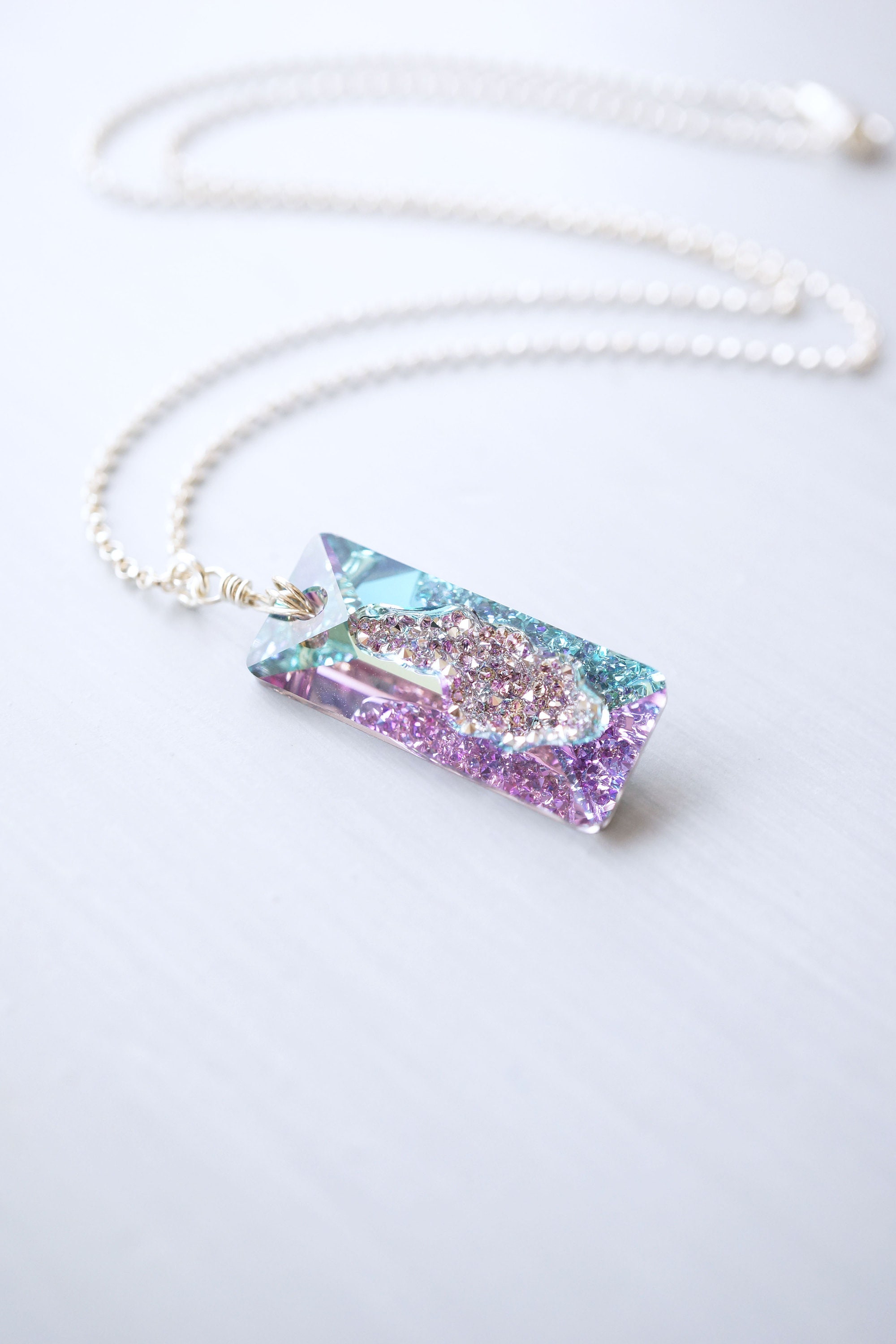 LV Purple & Gold Swarovski Halo Pendant Necklace – Nomad'r