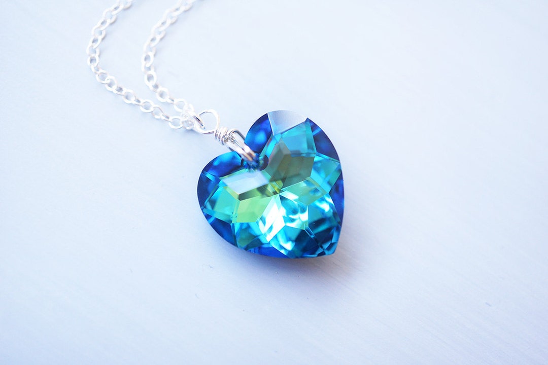 Blue crystal heart necklace Clearance
