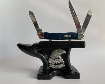 Mini Cast Iron Anvil with Case Eagle Logo – Knife Display Magnets