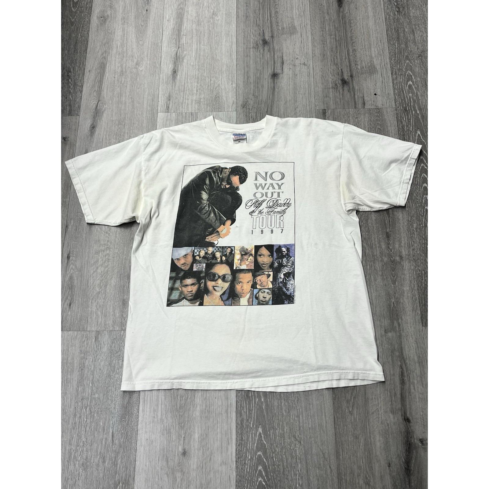 VTG 90s P Diddy Puff Daddy No Way Out the Family Tour Rap Tee Size