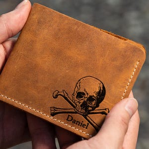 Custom Engraved Leather Wallet,Skull Trifold Men Wallet, Engraved Men Vintage Rustic Leather Wallet, Punk  Wallet,Halloween Men Wallet