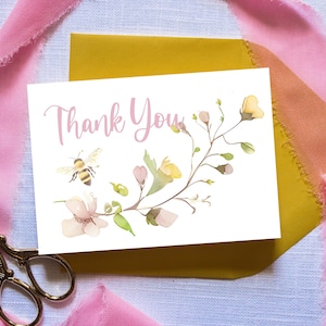 Modelo de cartão de agradecimento editável para chá de bebê "Mamãe e Abelha", chá de bebê para meninas, cartão de agradecimento personalizado, chá de bebê personalizado, amarelo e rosa, BA103
