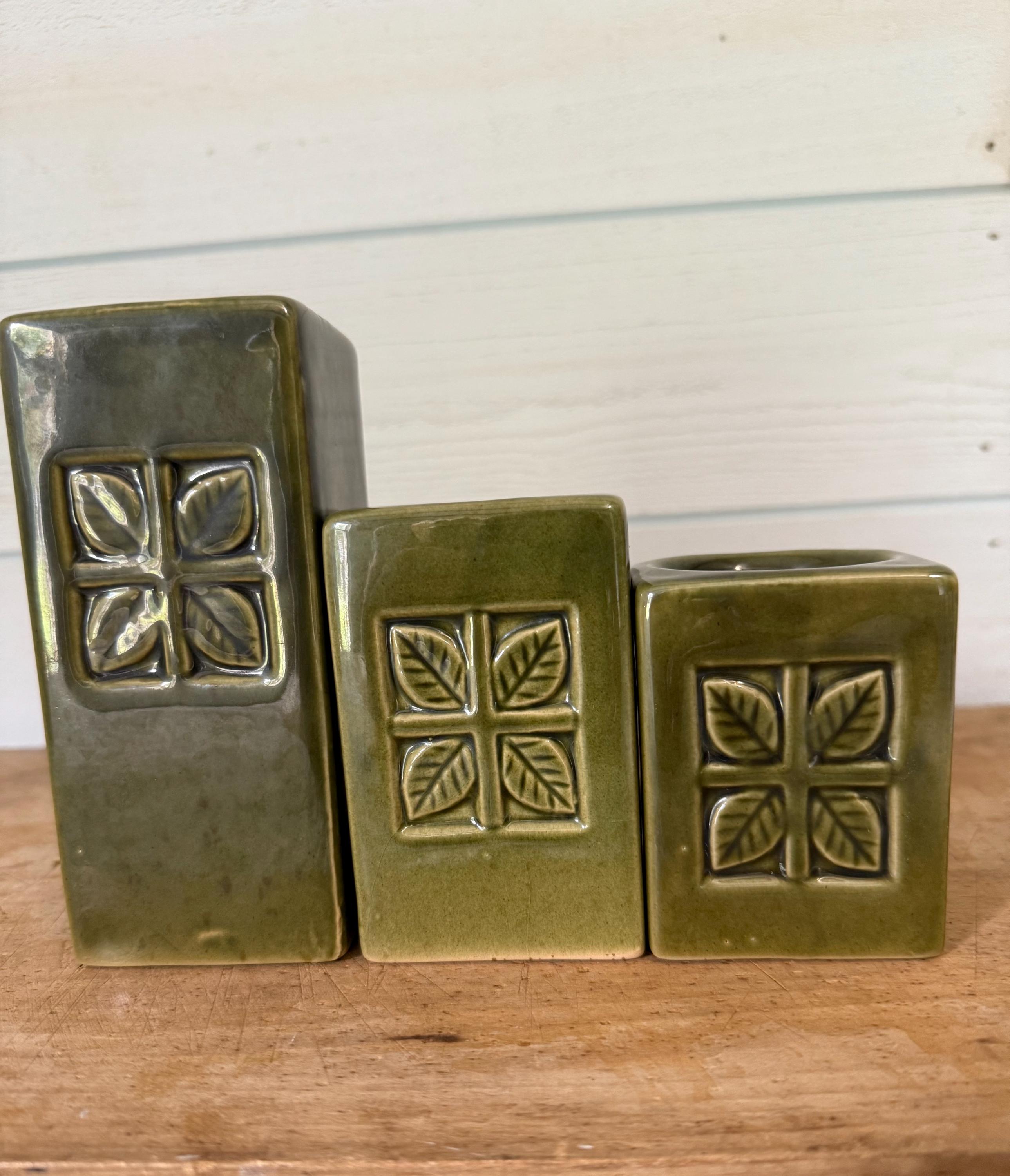 Set of 3 Green Leaf Pillar Tealight Ceramic Candle Holder Vintage  display picture 1