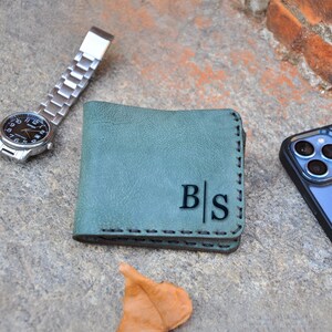Billetera personalizada para hombre: billetera plegable de cuero con mensaje personalizado. Regalo para él, esposo o papá.