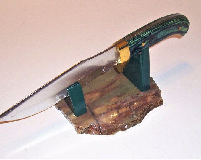 Large Fixed Blade Knife Display Stand Multishade Green/brown Stone Base / Gloss Hunter Green
