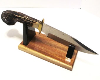 Large Fixed Blade Knife Display Stand - Solid Multi-Colored Mahogany Base / Gloss Brown Uprights