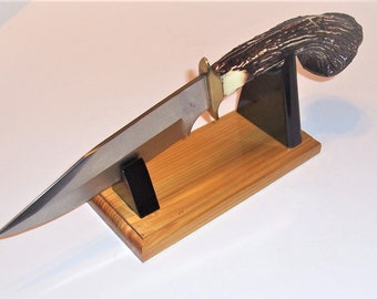 Large Fixed Blade Knife Display Stand - Gloss Redwood Base, Gloss Black Uprights