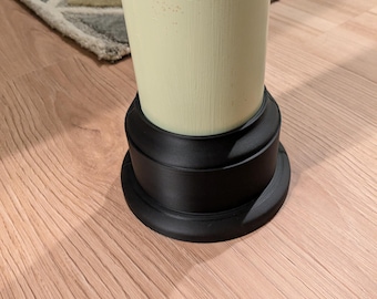 Moldura de zócalo negra con base tipo zapata para columna Lally - perfil 623