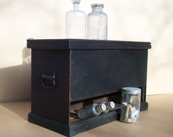 Vintage Antique Primitive Wood Chest with Handles / Black Brown / Display Shelf / Rustic Primitive Decor / Distressed Worn / Curiousities