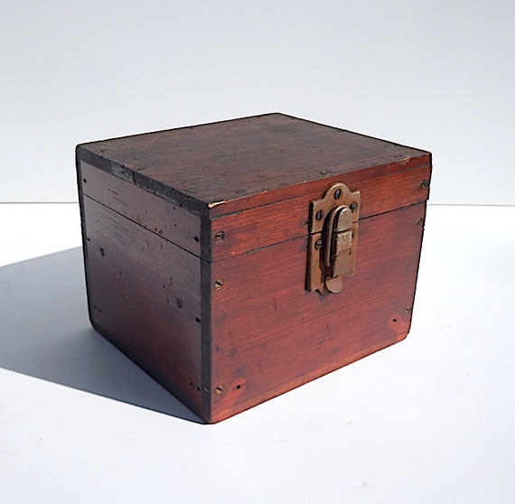 Antique Vintage Wood Box / Storage Organization / Unusual Wood Box