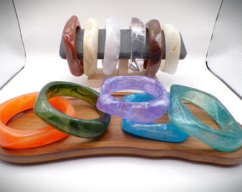 Multi-Colored Chunky Exaggerated Acrylic Resin Bangle Bracelets - Vintage Bohemian Style - Opaque Pearl Agate Marble Finish - NEW