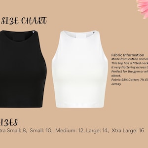 Op de afbeelding: Twee nauwsluitende crop tops, &eacute;&eacute;n zwart en &eacute;&eacute;n wit, weergegeven met een maattabel. Maten vari&euml;ren van Xtra Small tot Xtra Large. De stof is gemaakt van katoen en elastaan, zoals aangegeven.