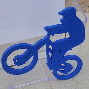 Blue 3D emblem is 4 mm thick. All emblems are about 5 inches tall, 6 inches long.