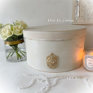Large Boudoir faded beige  color  hat box  storage Fleur de lis french  style